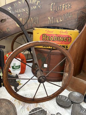 Retherford's Antiquities & Auction Services by null