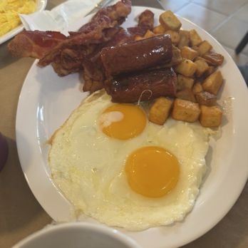 The Junction Brunch House - The junction bfast - Breakfast & Brunch Near Me - El Paso, Texas The Junction Brunch House - The junction bfast - Breakfast & Brunch Near Me - El Paso, Texas