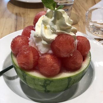 Gram Cafe & Pancakes - Watermelon shaved ice and yogurt parfait - Japanese Near Me - Hong Kong, HK