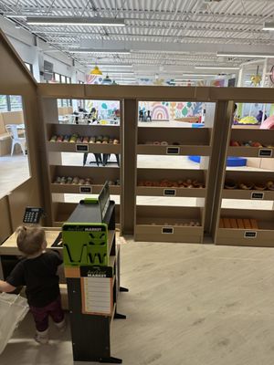 Huckleberry Play by null