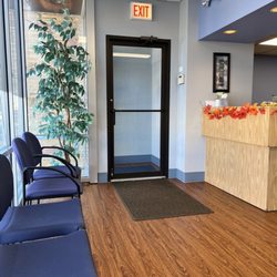 Smiles on Elston - Comfortable waiting area at Smiles on Elston in Chicago, IL--complete with cozy seating, natural light