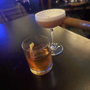 Barrel + Rye - Old fashioned and Isn't she lovely? - Cocktail Bars Near Me - Geneva, Illinois