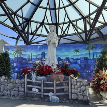Christ Cathedral - Churches Near Me - Garden Grove, California