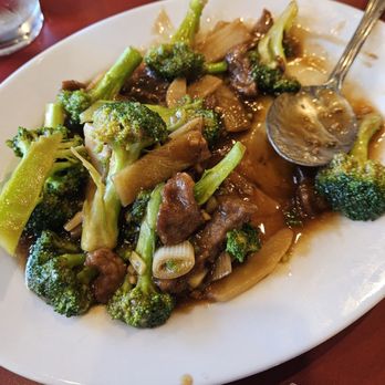 Yen Ching - Beef with broccoli - Chinese Near Me - Boise, Idaho