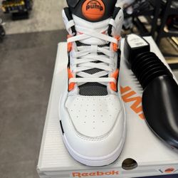 JD Sports - Reebok Pump White Omni Zone 2 (Dee Brown).