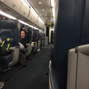 Acela Express - First class cabin - Trains Near Me - New York, New York Acela Express - First class cabin - Trains Near Me - New York, New York