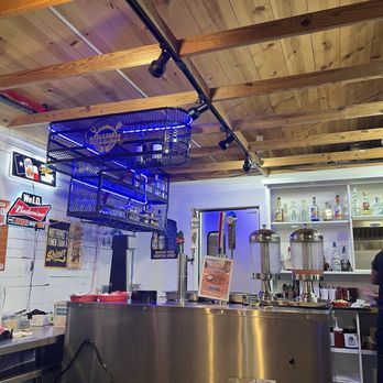 Old Oak Burgers - Burgers Near Me - Marble Falls, Texas