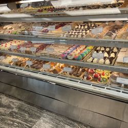 Gian Piero Bakery - Great assortment of deliciousness