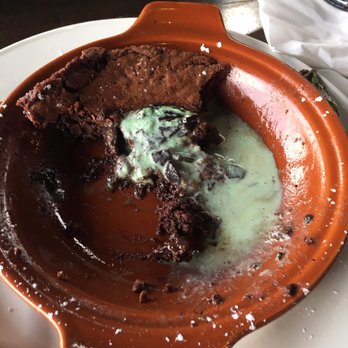Yard House - Brownie - New American Near Me - Cincinnati, Ohio
