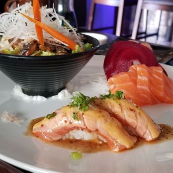 Sushi Planet - All salmon sashimi plate - Japanese Near Me - Camarillo, California Sushi Planet - All salmon sashimi plate - Japanese Near Me - Camarillo, California