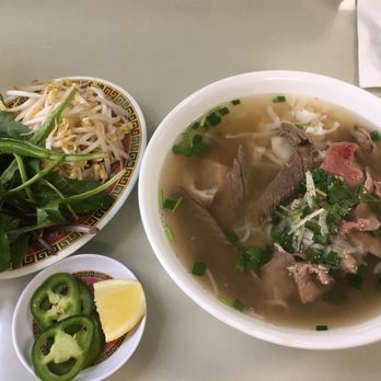 Pho Huong Lan - The Set - Vietnamese Near Me - Honolulu, Hawaii Pho Huong Lan - The Set - Vietnamese Near Me - Honolulu, Hawaii