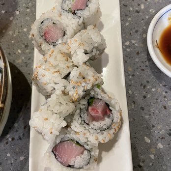 Chiba ken - Hamachi Roll - Sushi Bars Near Me - Honolulu, Hawaii