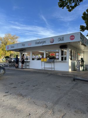 Milt's Stop & Eat by null
