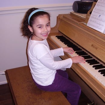 Bucktown Music - Your kids will look forward to their lessons! - Musical Instruments & Teachers Near Me - Chicago, Illinois Bucktown Music - Your kids will look forward to their lessons! - Musical Instruments & Teachers Near Me - Chicago, Illinois