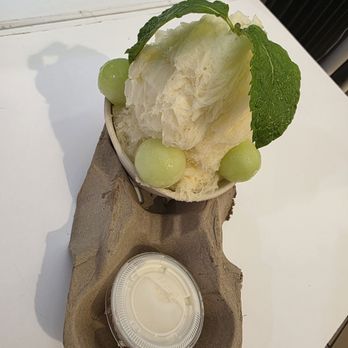 Oakobing - Melon shaved ice.  Small - Ice Cream & Frozen Yogurt Near Me - Pasadena, California