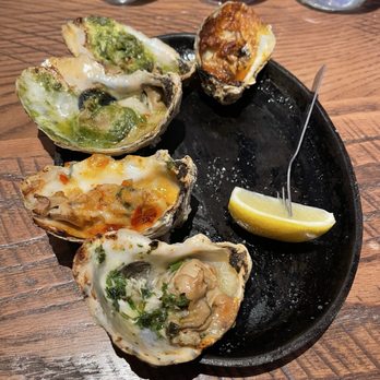Whiskey & Oyster - Grill oysters - Bars Near Me - Alexandria, Virginia