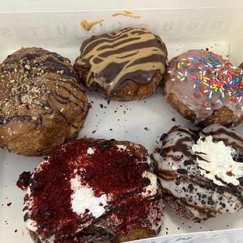 Parlor Doughnuts - Peanut Butter Cup, Local Feature, Turtle Cheesecake, oreo and something with sprinkles - Donuts Near Me - San Antonio, Texas