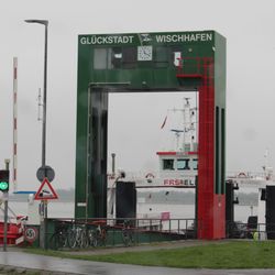 Elbfähre Glückstadt Wischhafen