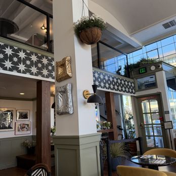 Whisper - Inside - Breakfast & Brunch Near Me - San Mateo, California