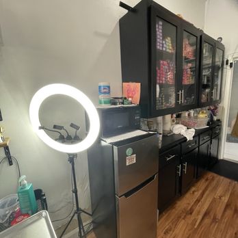 Adama Salon - Illuminated station for selfies to show off your new do! - Hair Salons Near Me - Los Angeles, California Adama Salon - Illuminated station for selfies to show off your new do! - Hair Salons Near Me - Los Angeles, California