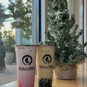 Boba Bliss - Strawberry Milk Bar + Royal King Oolong Milk Tea - Bubble Tea Near Me - Mountain View, California Boba Bliss - Strawberry Milk Bar + Royal King Oolong Milk Tea - Bubble Tea Near Me - Mountain View, California