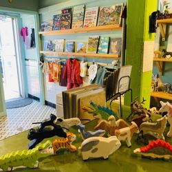 Starry Eyes - Wooden animals, Maine books and more!