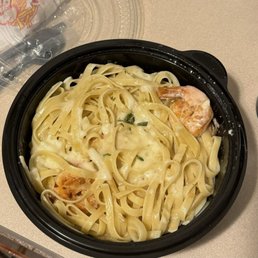 Shrimp Alfredo pasta Shrimp Alfredo pasta