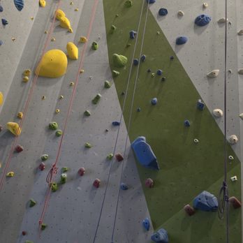 Mesa Rim Climbing Center - Reno - Rock climbing cave room - Rock Climbing Near Me - Reno, Nevada Mesa Rim Climbing Center - Reno - Rock climbing cave room - Rock Climbing Near Me - Reno, Nevada