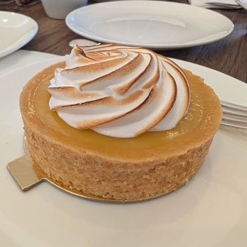 Sarmentine - Organic French Bakery - Lemon meringue - Bakeries Near Me - Petaluma, California