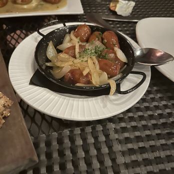 España Restaurant & Tapas - Chorizo Encebollado - Spanish Near Me - Fernandina Beach, Florida España Restaurant & Tapas - Chorizo Encebollado - Spanish Near Me - Fernandina Beach, Florida