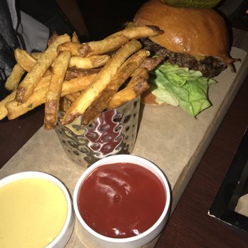 618 - One of the BEST burgers around this area!! - New American Near Me - Freehold Borough, New Jersey