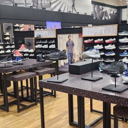 DICK'S Sporting Goods