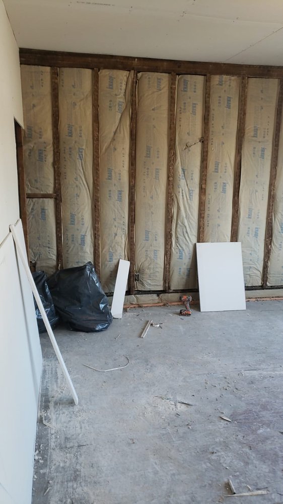 Slide of Kingdom Ave Construction