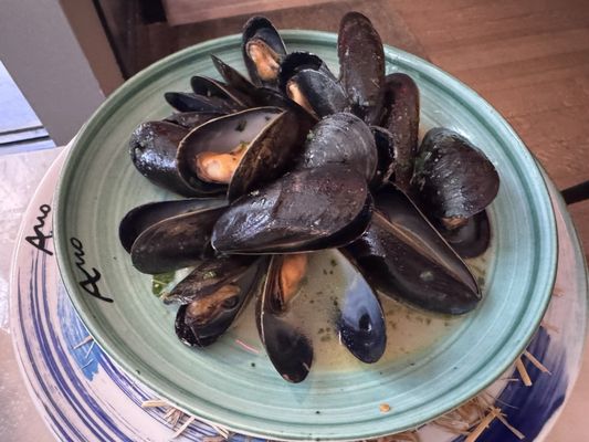 Amo Seafood by null