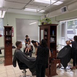 Genie Hair - Three chairs