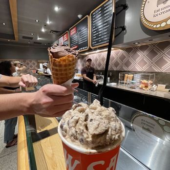 Salt & Straw - Double Scoop - Double - Two Flavors - Ice Cream & Frozen Yogurt Near Me - Pasadena, California Salt & Straw - Double Scoop - Double - Two Flavors - Ice Cream & Frozen Yogurt Near Me - Pasadena, California
