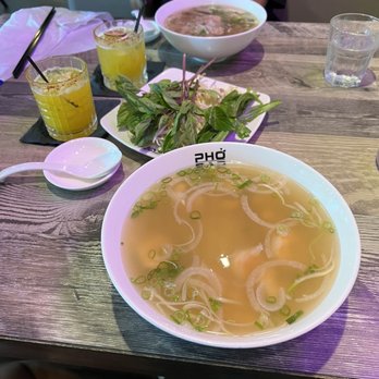 Pho Bar Vietnamese Kitchen - Shrimp Beef Pho with a mango and passion fruit margarita. - Vietnamese Near Me - Davie, Florida
