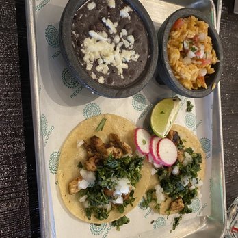 Pequeno Cantina - $4 per bite tacos - Mexican Near Me - Detroit, Michigan