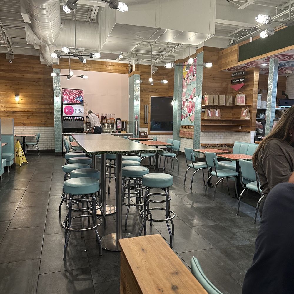 Fresh Kitchen - Indoor seating - Vegetarian Near Me - Orlando, Florida Fresh Kitchen - Indoor seating - Vegetarian Near Me - Orlando, Florida