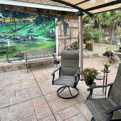 Thirty Six Oaks Country Retreat - Outdoor lounging area
