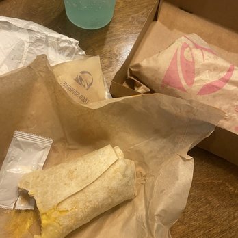 Taco Bell - Beefy 5-Layer Burrito - Tacos Near Me - Lubbock, Texas Taco Bell - Beefy 5-Layer Burrito - Tacos Near Me - Lubbock, Texas