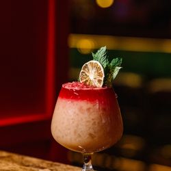 Vida Verde - "Call me Rosa"  - Santa Teresa Rum, Jamaican Rum, Orgeat, Hibiscus, Lime
*contains nuts*