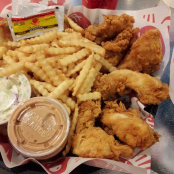 Raising Cane's Chicken Fingers - Fast Food Near Me - Schaumburg, Illinois Raising Cane's Chicken Fingers - Fast Food Near Me - Schaumburg, Illinois