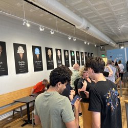 Sylas & Maddy's - Long waits move fast