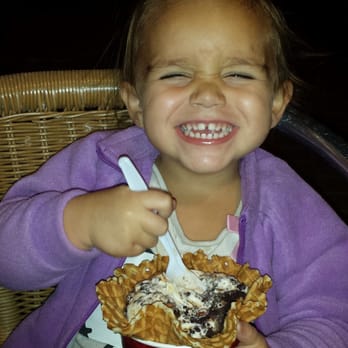 Cold Stone Creamery - The end result? One happy little goofball... - Ice Cream & Frozen Yogurt Near Me - Tempe, Arizona