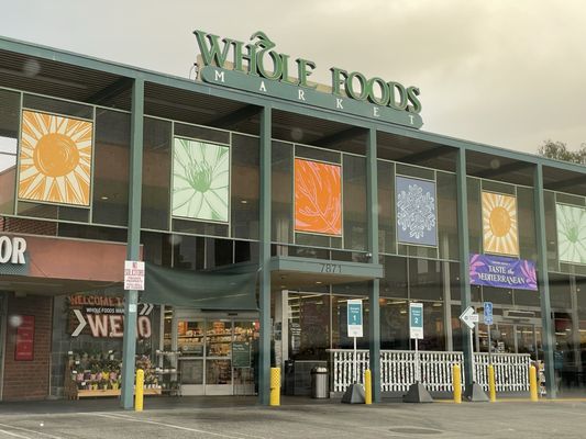 Whole Foods Market by null