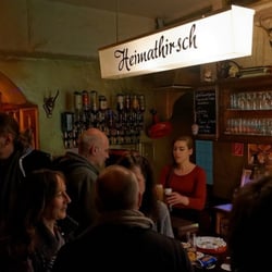 Heimathirsch - An der Theke. Man beachte die Tageskarte, immer eine kleine Überraschung. Photo: Peter Tümmers.