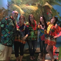 Escape Countdown - Sarasota - My dad and I with our three new friends - Mary, Amanda, and Lindsey!