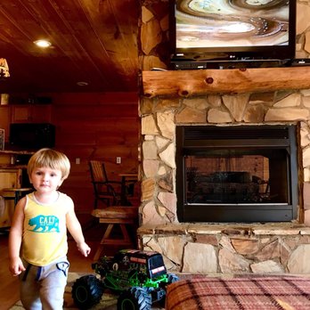 Summit Cabin Rentals - Vacation Rentals Near Me - Sevierville, Tennessee