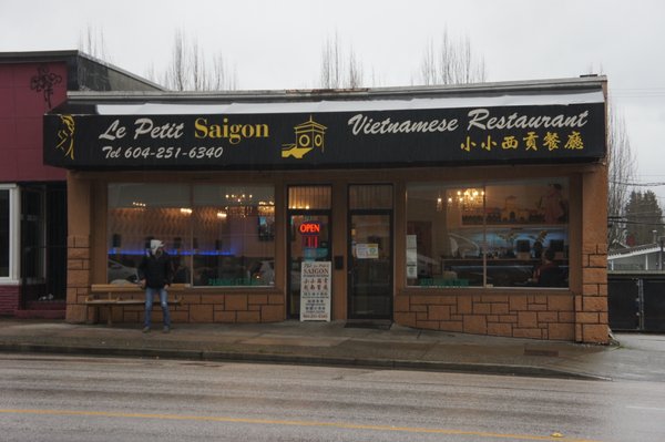 Le Petit Saigon by null